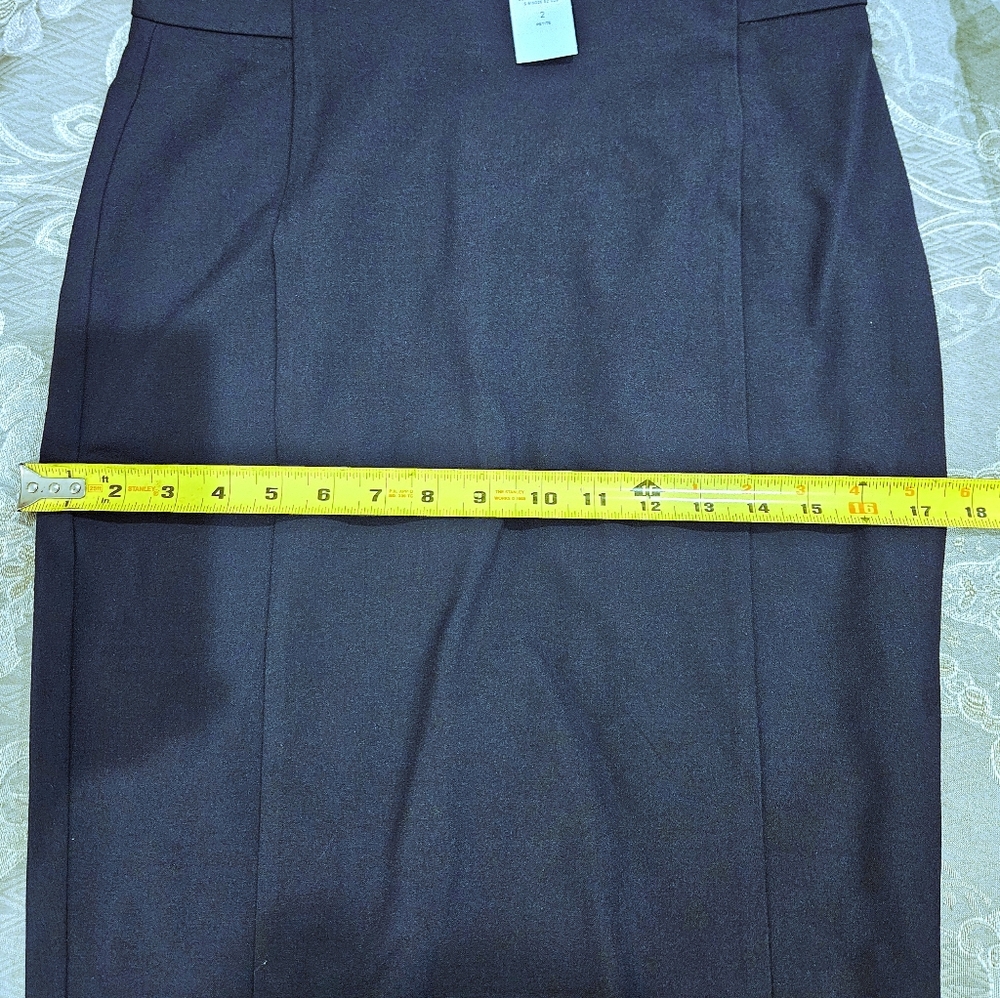 Ann Taylor deep sky navy Seamed Pencil Skirt- size 2 petite BRAND NEW NEVER WORN - Picture 4 of 8